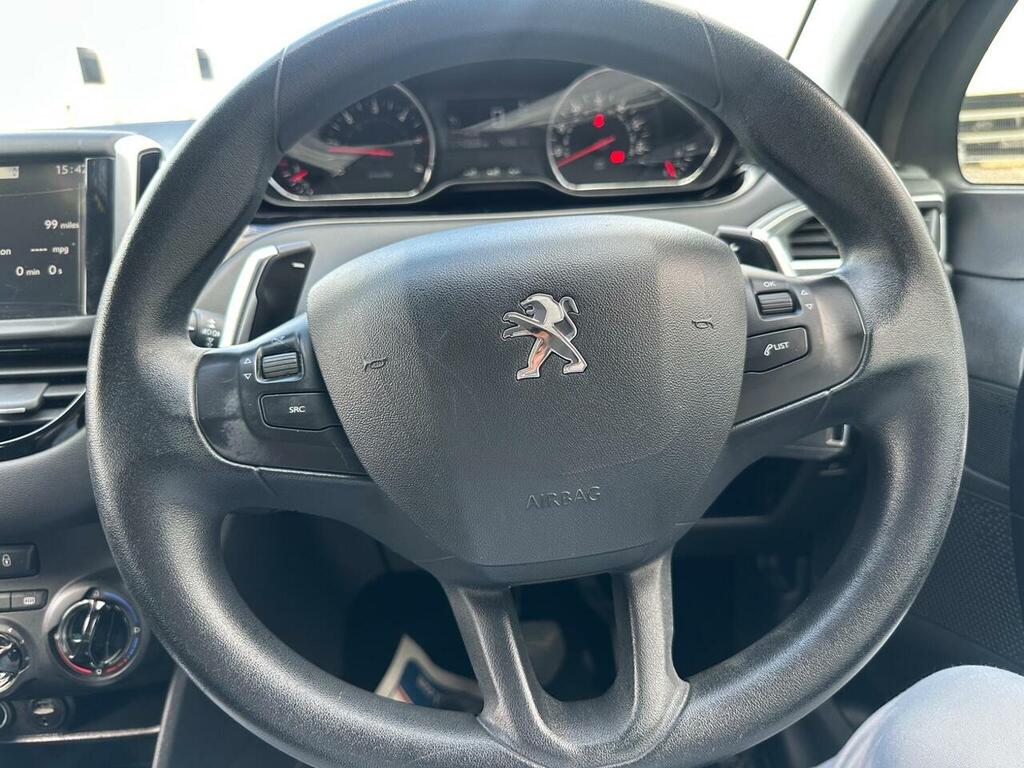 Peugeot 208 208 Access White #34