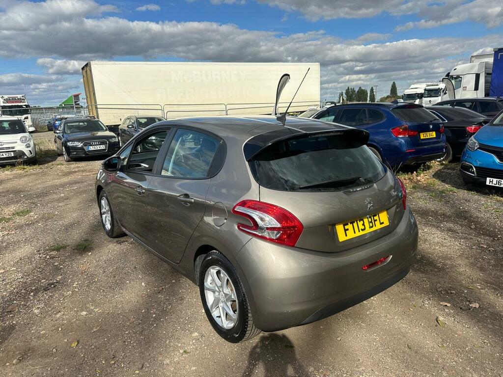Peugeot 208 1.4 E-hdi Active Egc Euro 5 Ss Grey #4