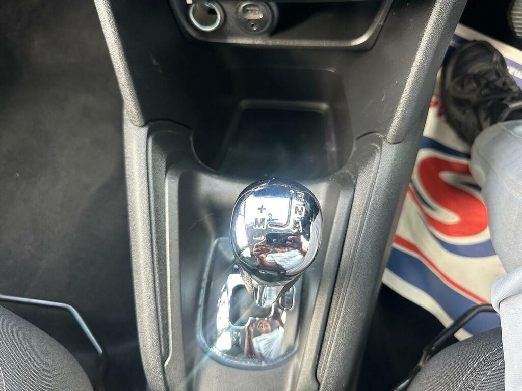 Peugeot 208 208 Access White #23