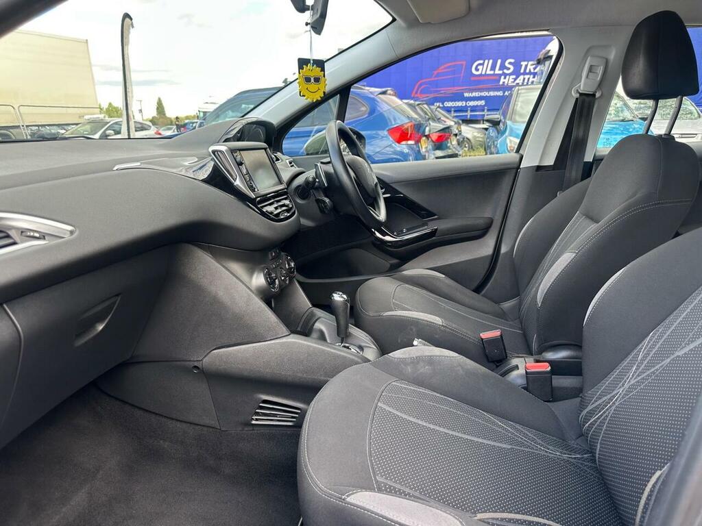 Peugeot 208 208 Access White #37