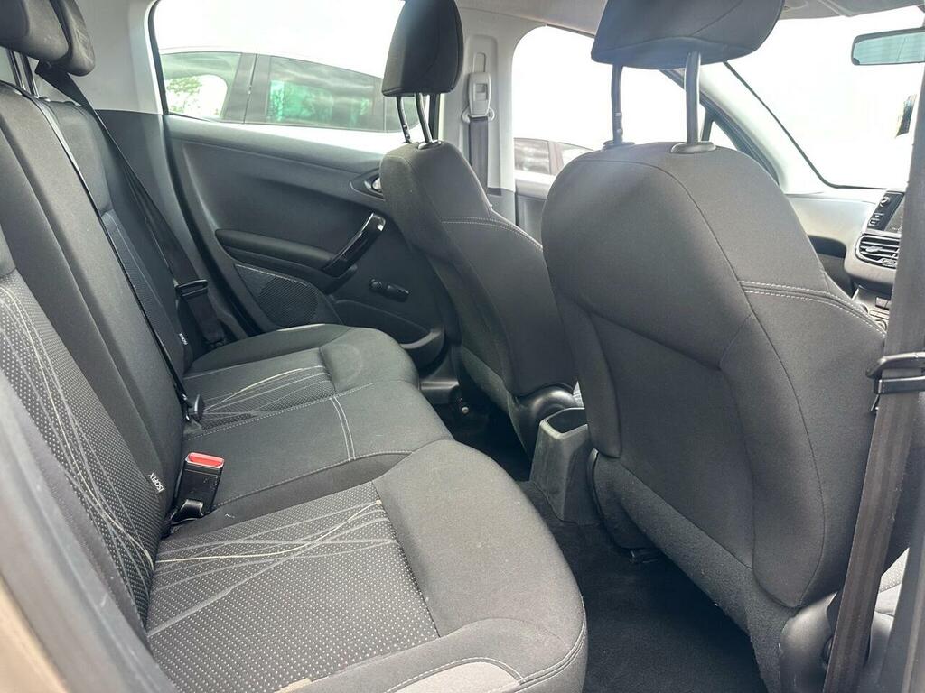 Peugeot 208 208 Access White #27