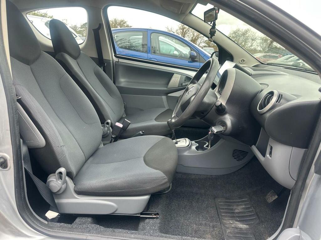 Toyota Aygo Hatchback Grey #30