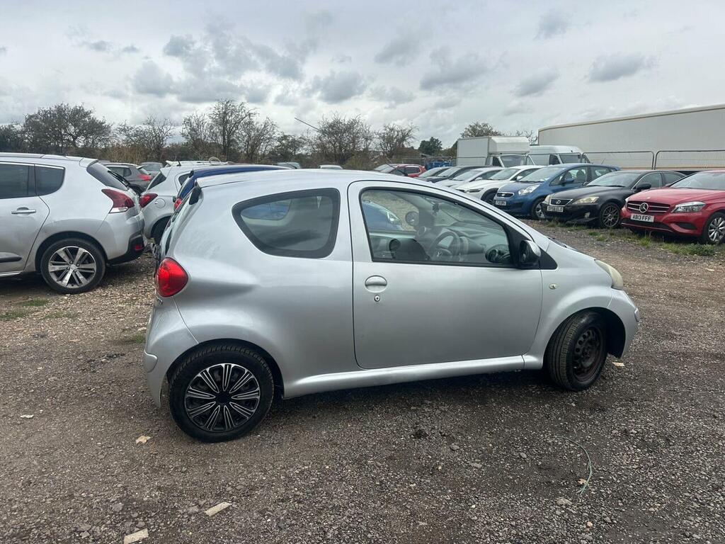 Toyota Aygo Hatchback Grey #10