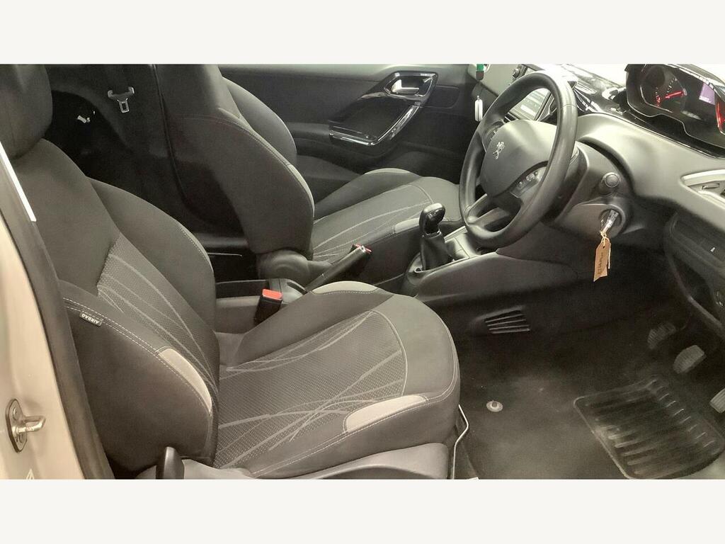 Peugeot 208 1.2 E-vti Puretech Active White #9