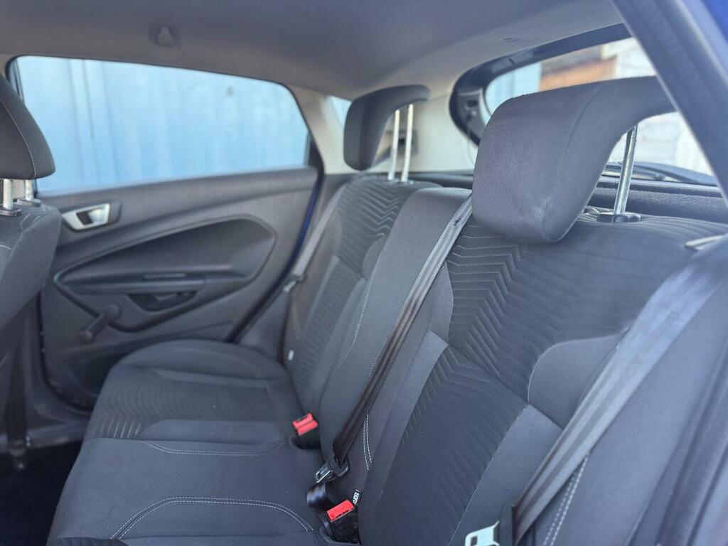 Ford Fiesta 1.25 Zetec White #28