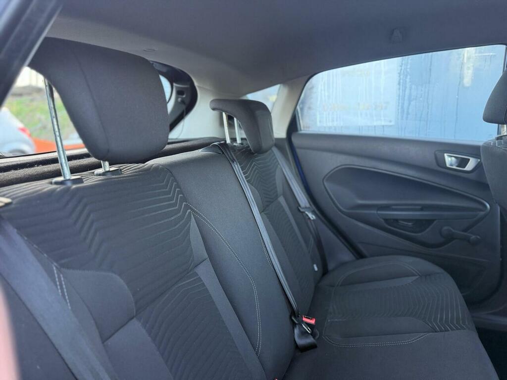 Ford Fiesta 1.25 Zetec White #25