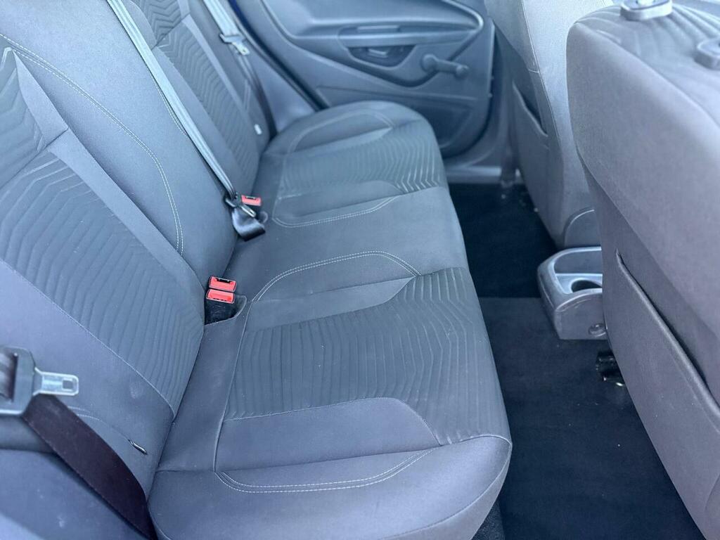 Ford Fiesta 1.25 Zetec White #24