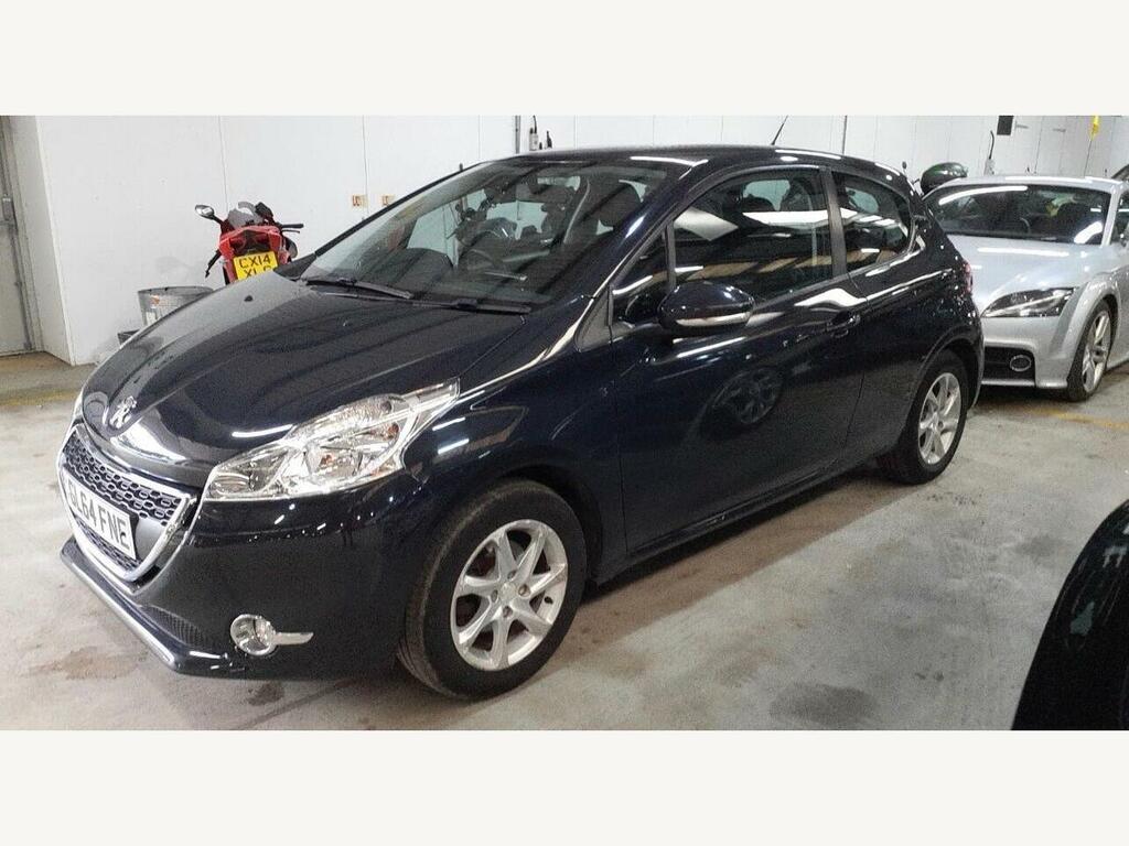 Peugeot 208 1.2 Vti Access Red #5