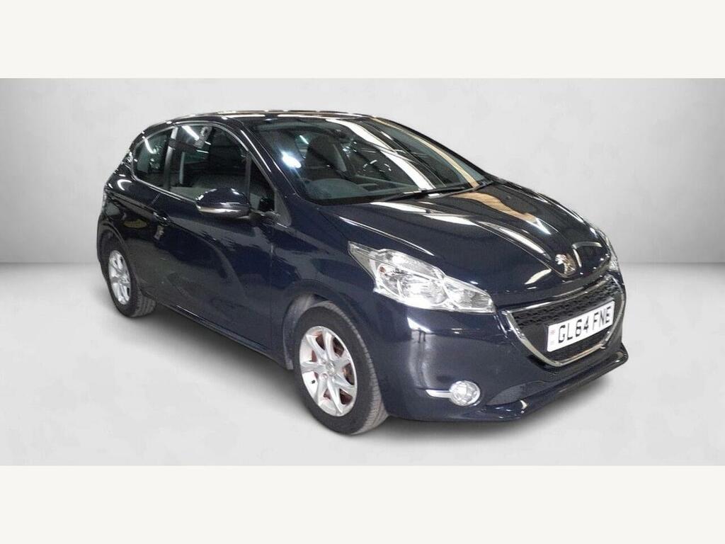 Peugeot 208 1.2 Vti Access Red #1