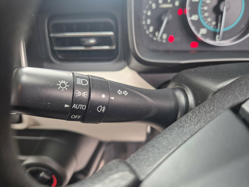 Suzuki Ignis Sz-t Dualjet White #14