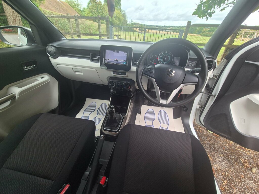 Suzuki Ignis Sz-t Dualjet White #8
