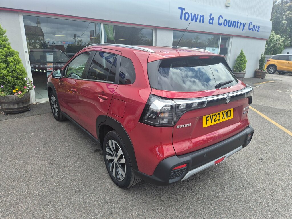 Suzuki SX4 1.5H Ultra Suv Hybrid Ags Allgrip Red #4