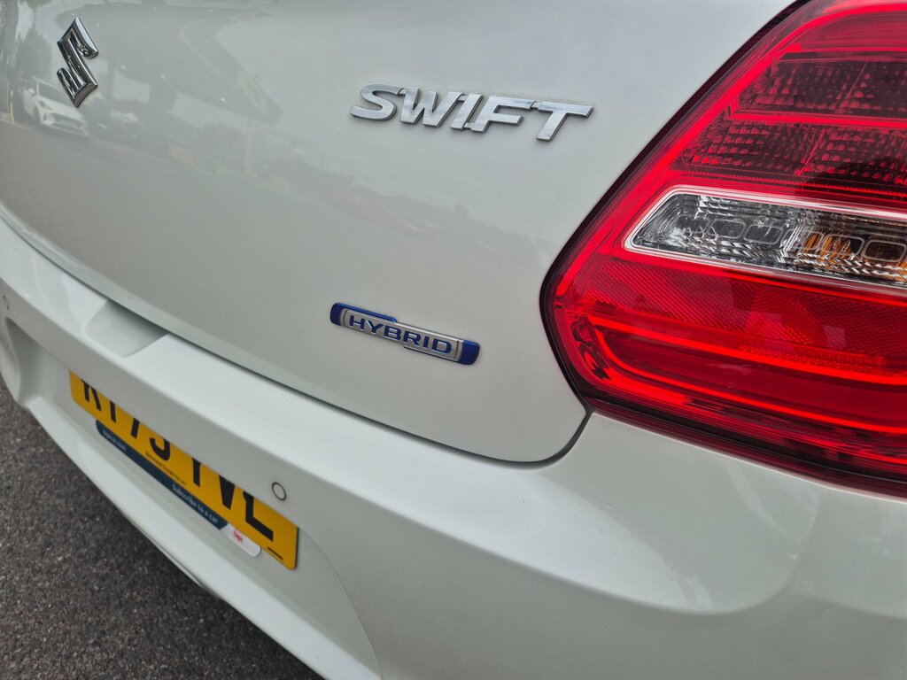 Suzuki Swift Sz-l Dualjet Mhev 1.2 Blue #25