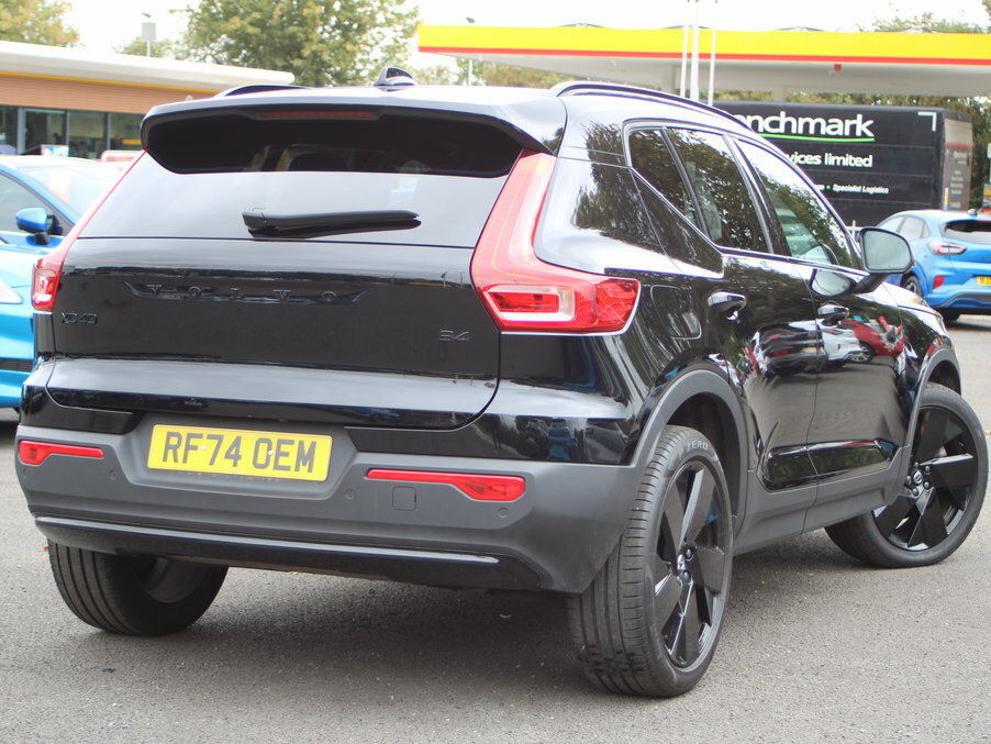 Volvo XC40 2.0 B4p Plus Black Edition RF74OEM Black #6