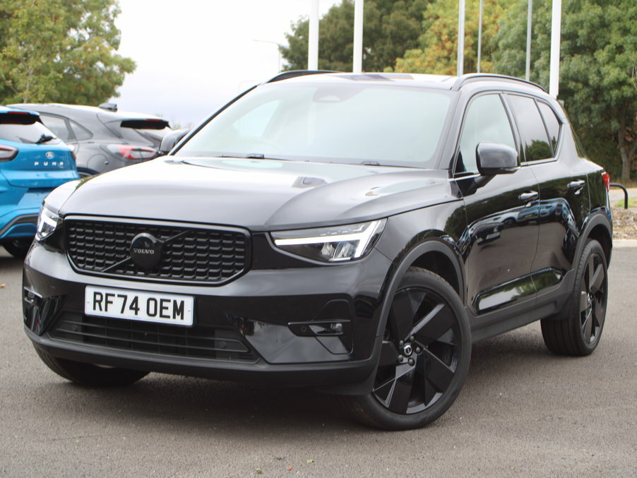 Volvo XC40 2.0 B4p Plus Black Edition RF74OEM Black #2