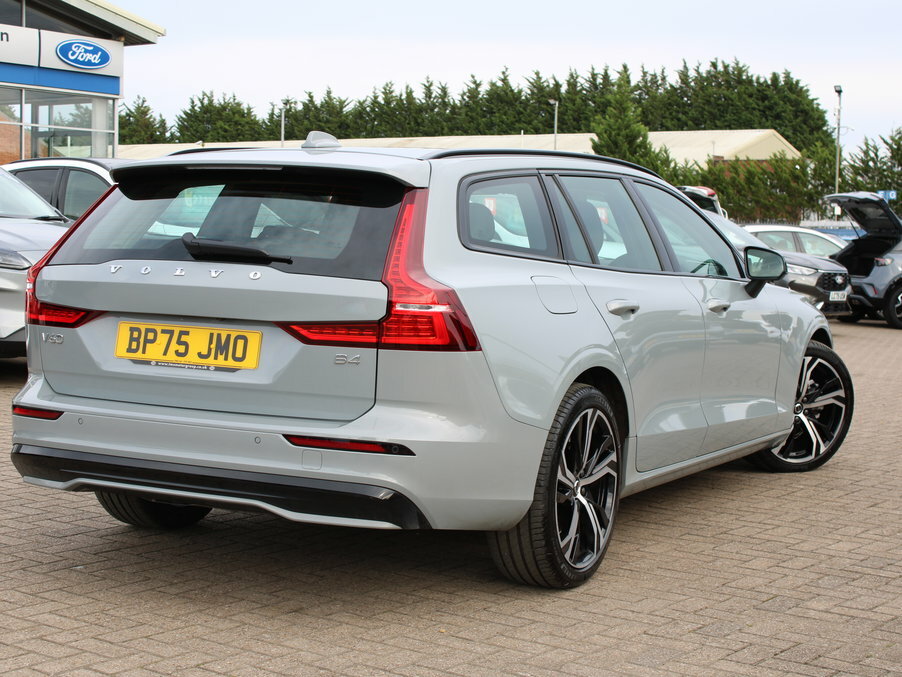Volvo V60 2.0 B4p Plus Dark 7 Speed Grey #6