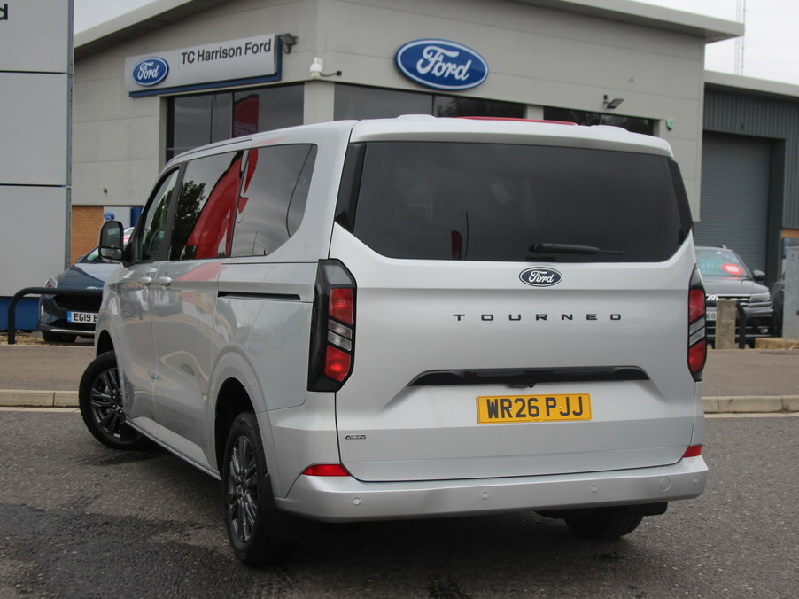 Ford Tourneo Custom 2.5 Phev 232Ps H1 Titanium 8 Seater Silver #6