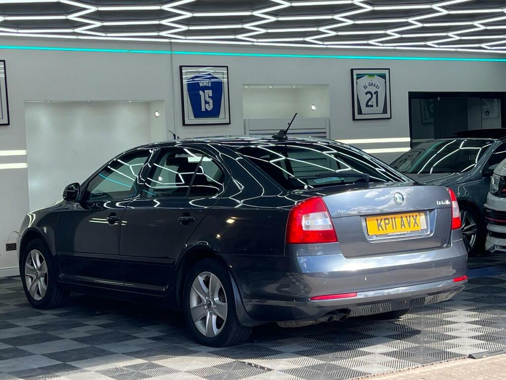 Skoda Octavia 1.4 Tsi Elegance Euro 5 Grey #4