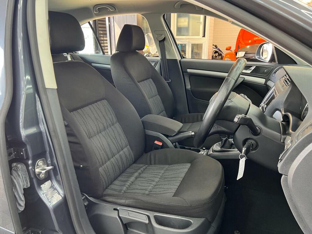 Skoda Octavia Hatchback Silver #17