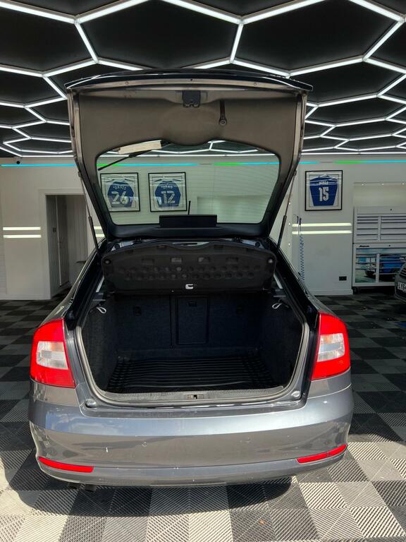 Skoda Octavia Hatchback Silver #28