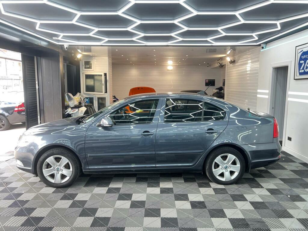Skoda Octavia 1.4 Tsi Elegance Euro 5 Grey #5