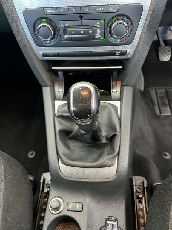 Skoda Octavia Hatchback Silver #15