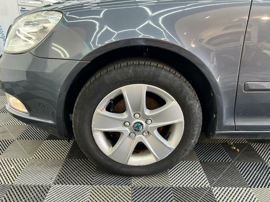 Skoda Octavia Hatchback Silver #25