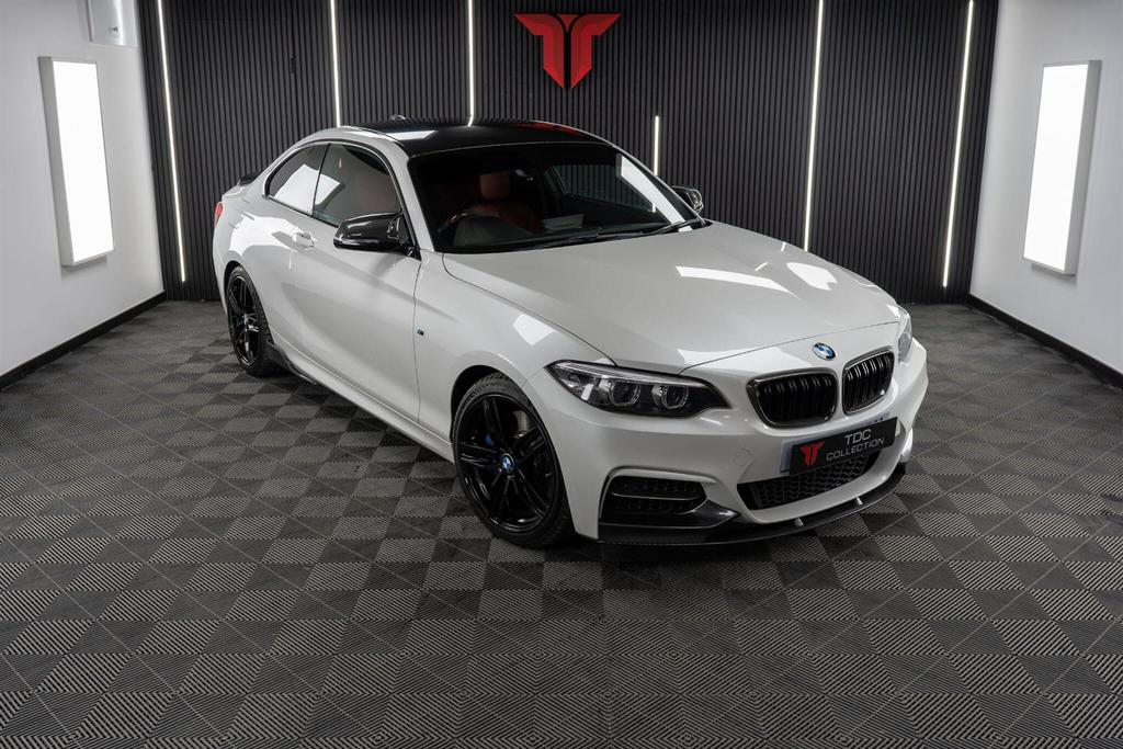BMW M2 Coupe White