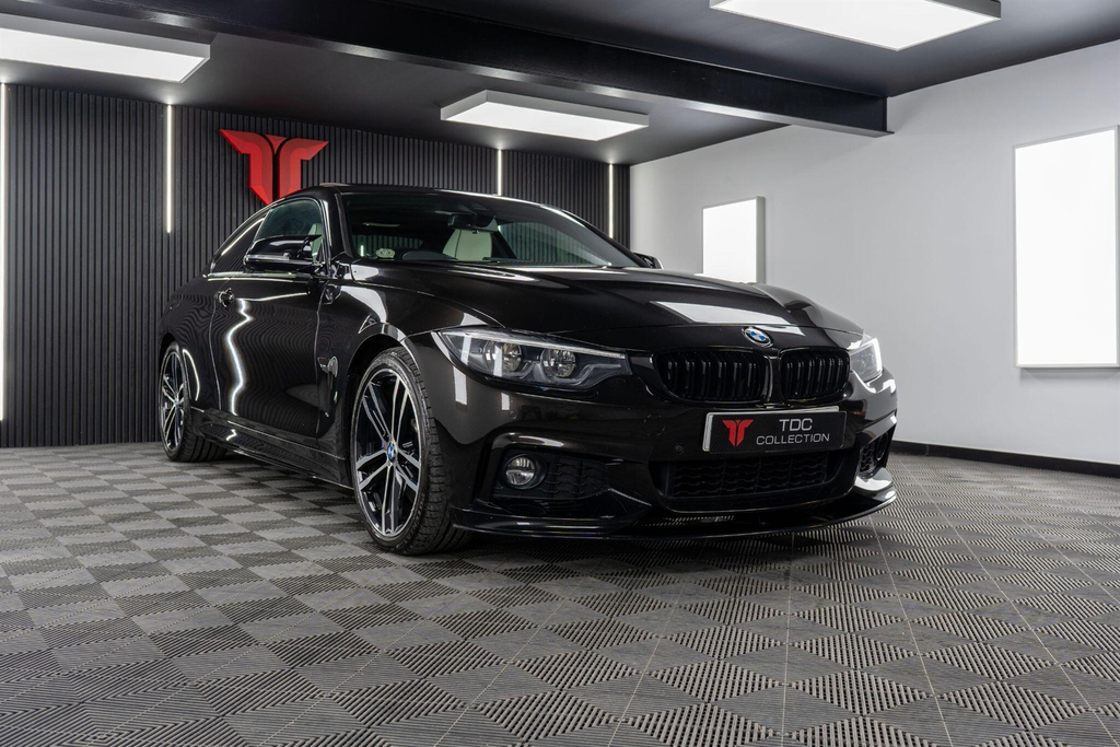 BMW 4 Series Coupe Black #5