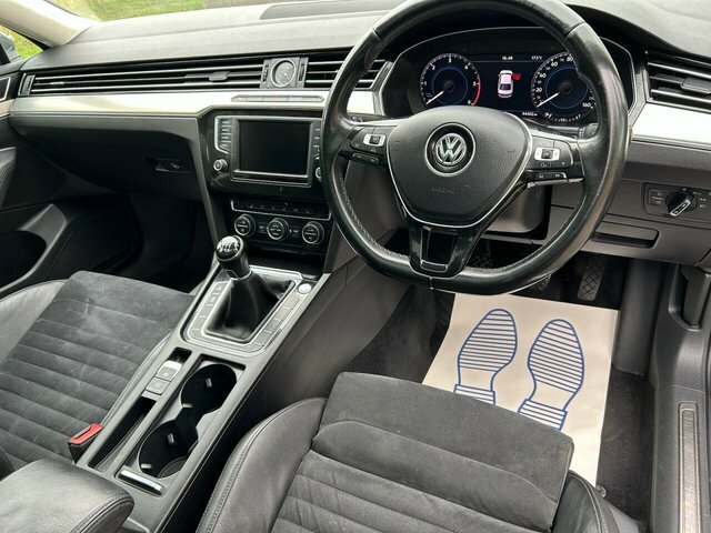 Volkswagen Passat Se Business Tdi Bluemotion Technology Black #3