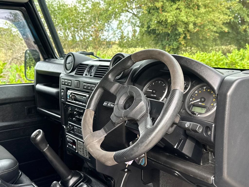 Land Rover Defender 110 110 #13