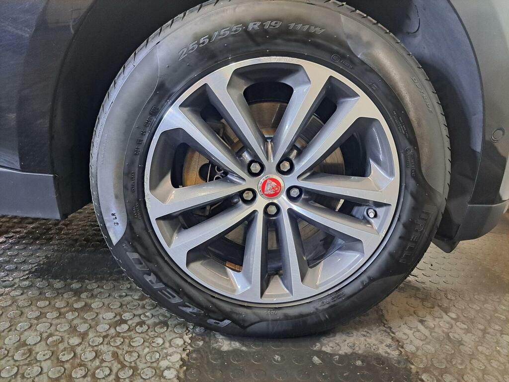 Jaguar F-Pace 2.0 R-sport Awd 238 Bhp Grey #36