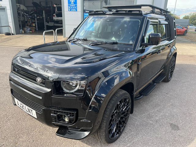 Land Rover Defender 110 3.0 D300 Mhev Hse Hard Top Suv 4Wd Mwb Euro 6