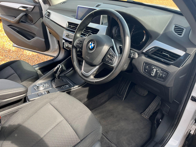 BMW X1 25E Sport Black #12