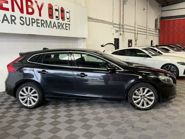 Volvo V40 D3 Se Lux Nav Black #6