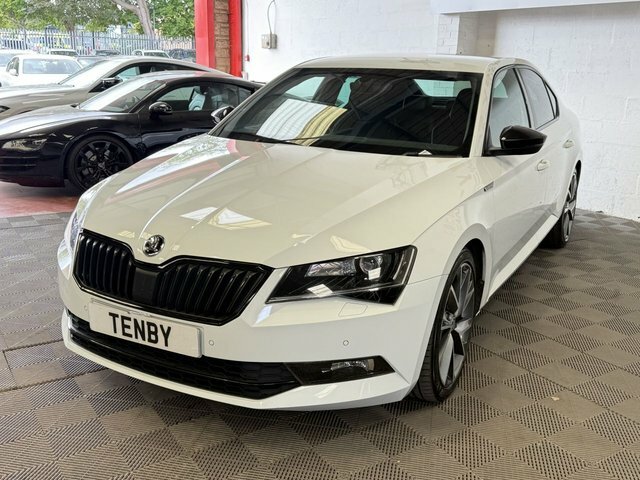 Skoda Superb Superb Sportline Tdi White #4