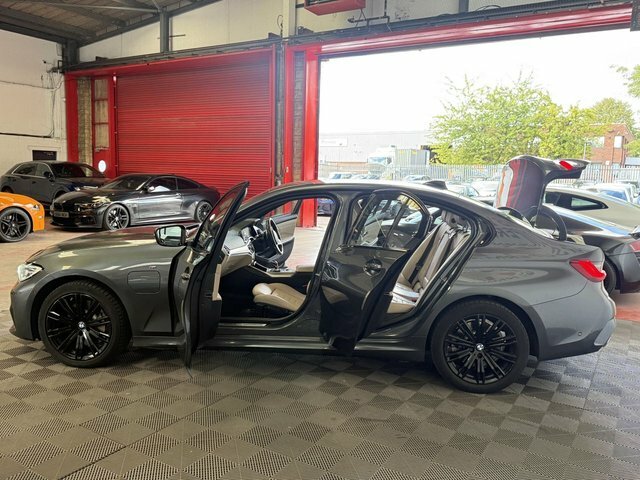BMW 3 Series 320I M Sport Step Black #9