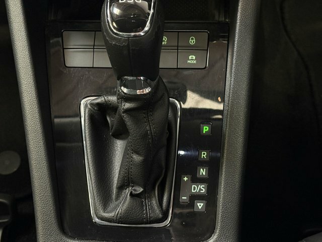 Skoda Octavia 2.0 Tdi Cr Se Technology Silver #44