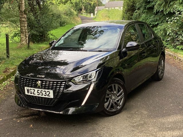 Peugeot 208 Puretech Active Premium Hatchback Black