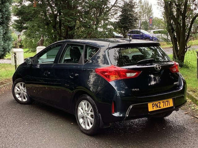 Toyota Auris D-4d Icon Hatchback Grey #4