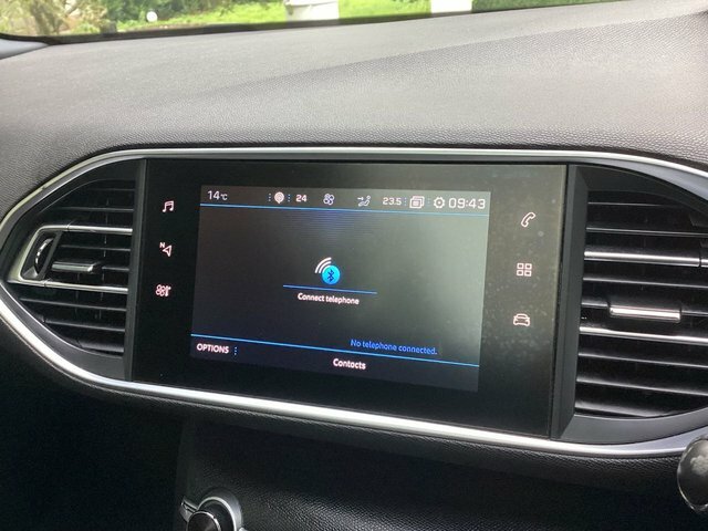 Peugeot 308 Active White #19