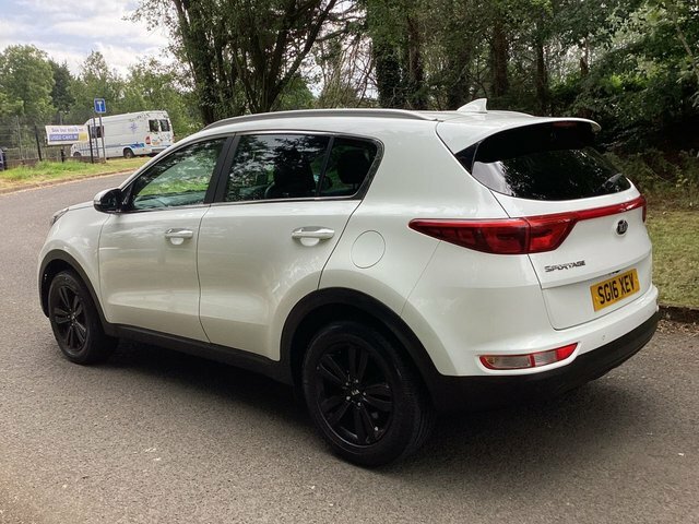 Kia Sportage Crdi First Edition Black #11