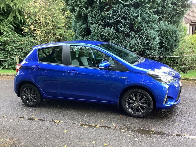 Toyota Yaris Vvt-h Icon Tech Hatchback Blue #4
