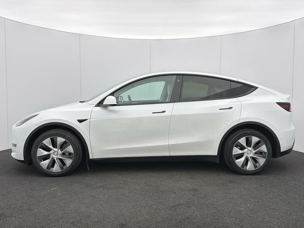 Tesla Model Y Long Range White #6