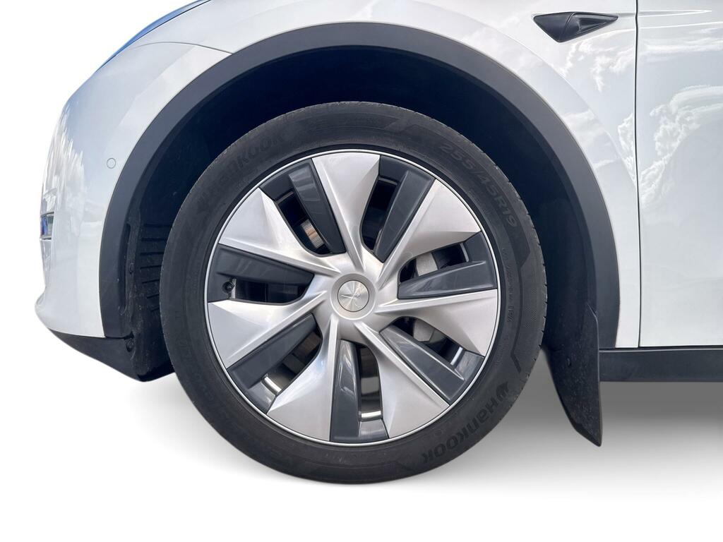 Tesla Model Y Long Range White #4