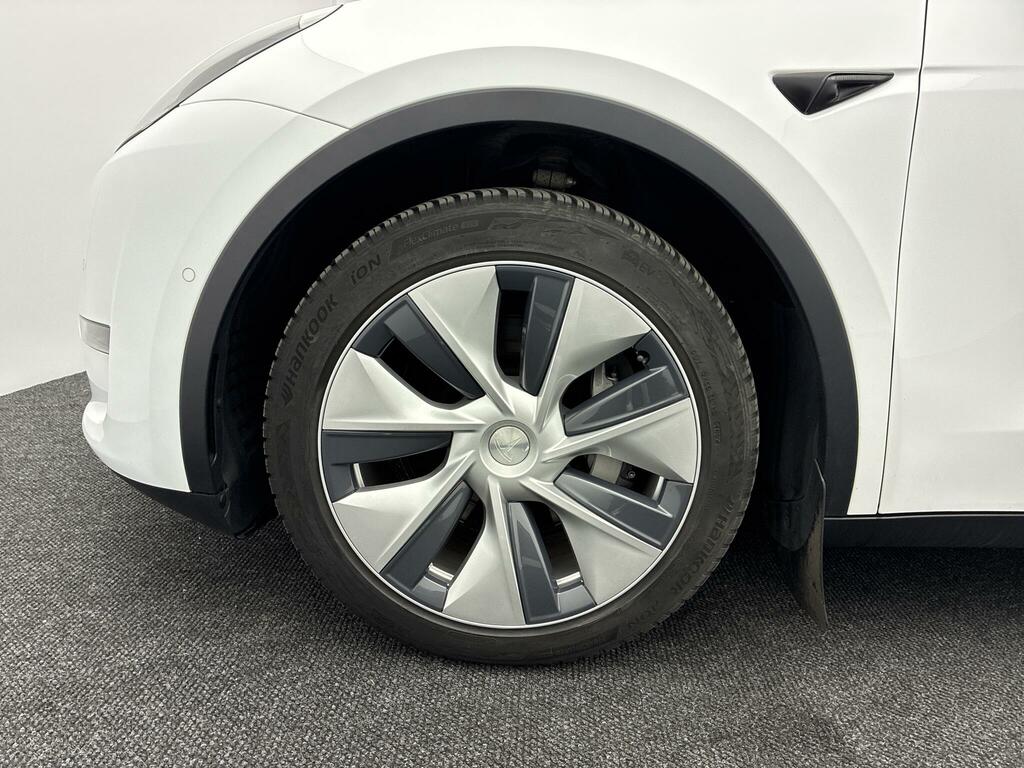 Tesla Model Y Long Range White #4