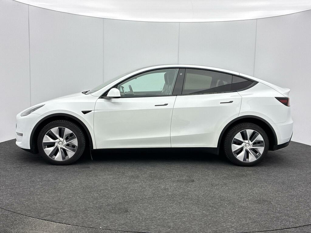 Tesla Model Y Long Range White #6