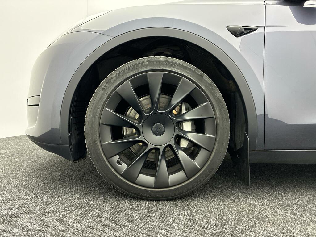 Tesla Model Y Auto Rwd 5dr Silver #4