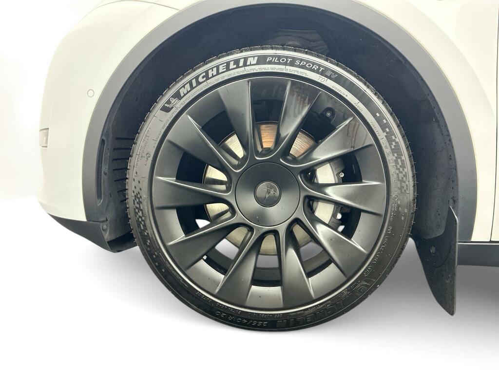Tesla Model Y Long Range White #4