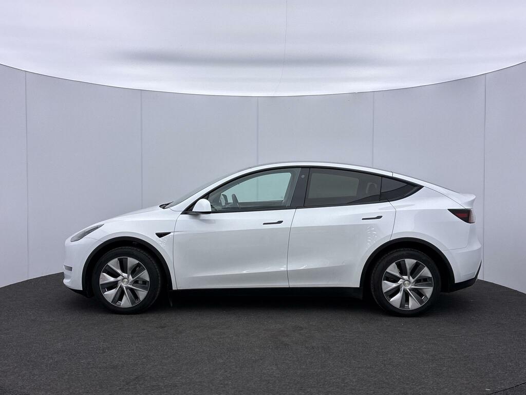 Tesla Model Y Long Range White #6